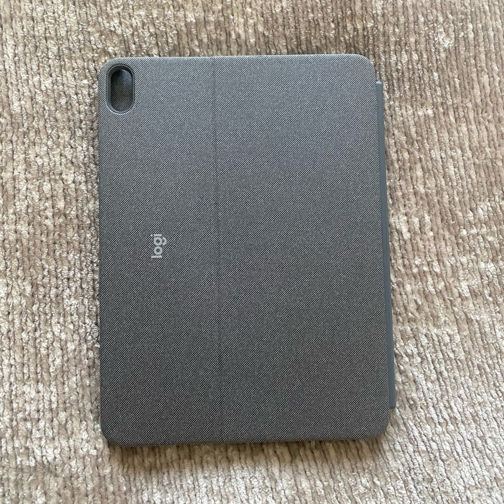 Logitech iPad Case